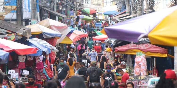Dia do Trabalhador: Veja como vai funcionar o comércio no feriado em Manaus