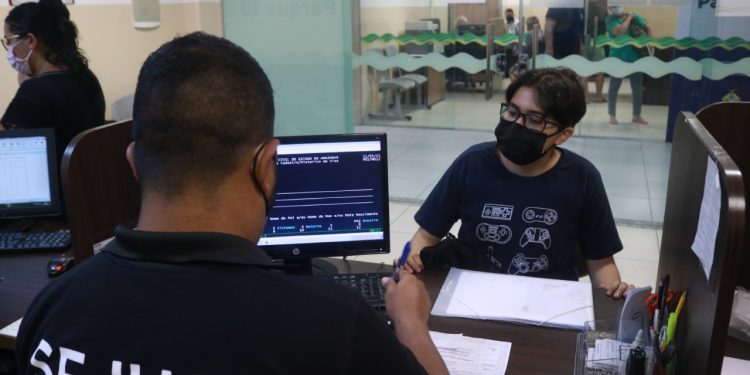 Governo do Amazonas, via Sejusc, garante documentação básica a transexuais e transgêneros do Estado