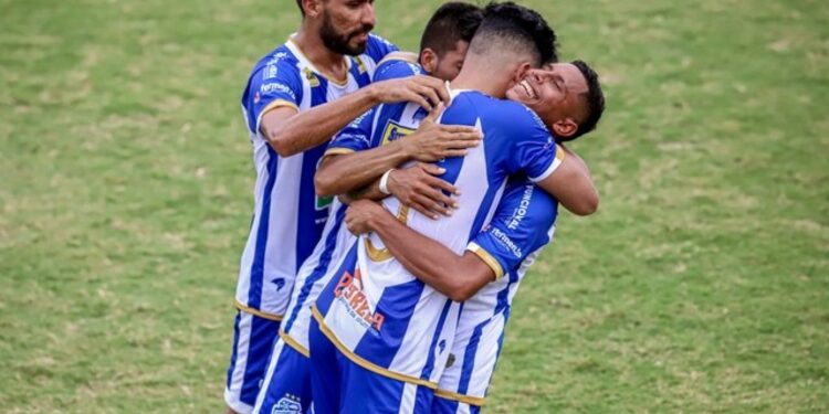 São Raimundo vence Princesa de goleada no campeonato amazonense