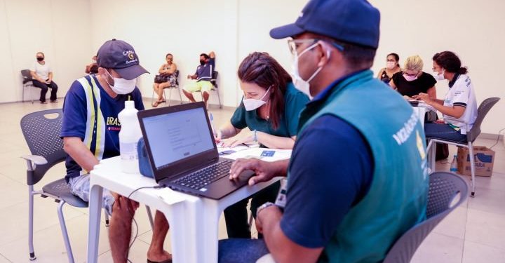 Centro Vasco Vasques passa a funcionar como ponto de vacinação, em Manaus