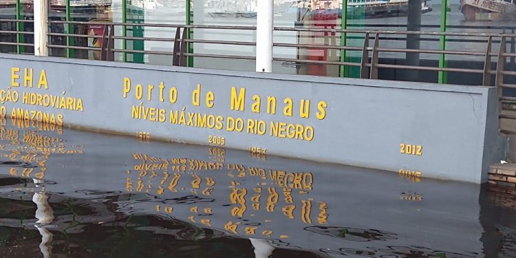 CHEIA HISTÓRICA | Rio Negro sobe 1 cm e atinge maior marca nesta terça-feira (1)