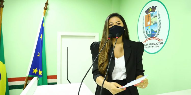 Vereadora solicita audiência pública para discutir sobre Lixeira Pública