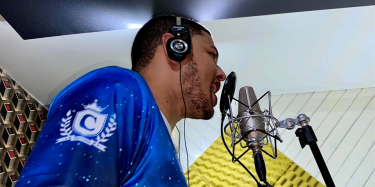 Caprichoso lança primeiro álbum digital ao vivo no Bumbódromo na voz de Patrick Araújo