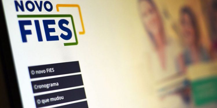 Inscrições para o Fies 2021.2 terminam às 23h59