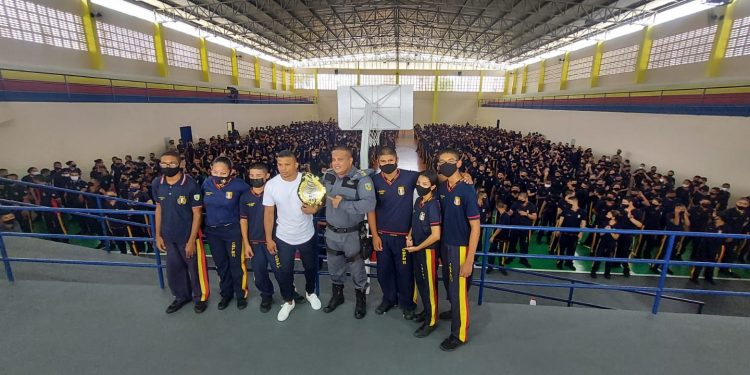 “Não deixem as pessoas limitarem a sua mente”