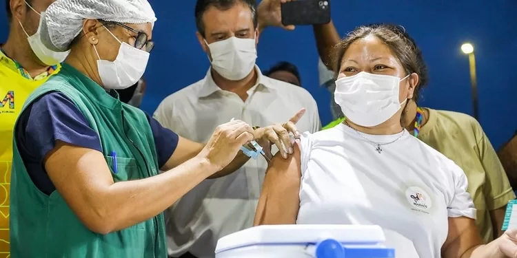 Manaus atinge marca de mais de 2 milhões de doses de vacinas aplicadas contra a Covid-19