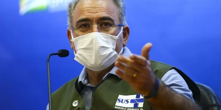 Ministro da Saúde Marcelo Queiroga chega a Manaus neste sábado