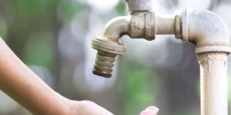 Serviço emergencial faz bairros de Manaus ficarem sem água nesta quarta-feira