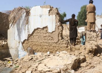 Terremoto mata pelo menos 20 pessoas no Paquistão