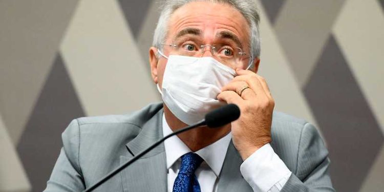 Renan tira de relatório da CPI acusações de genocídio e homicídio contra Bolsonaro