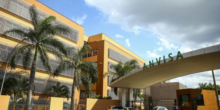 Anvisa volta a alertar população sobre tentativas de fraudes