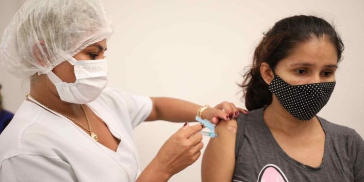 No Amazonas, cerca de 4.526.705 doses de vacina contra Covid-19 já foram aplicadas