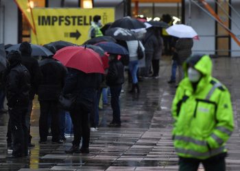 Alemanha bate recorde com mais de 80 mil casos diários de covid-19