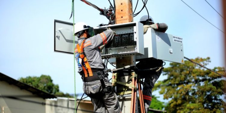 Justiça mantém suspensa a instalação de novos medidores em Manaus e nega recurso da Amazonas Energia