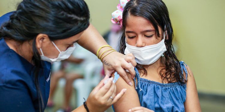 Manaus terá 14 pontos de vacinação contra covid neste sábado