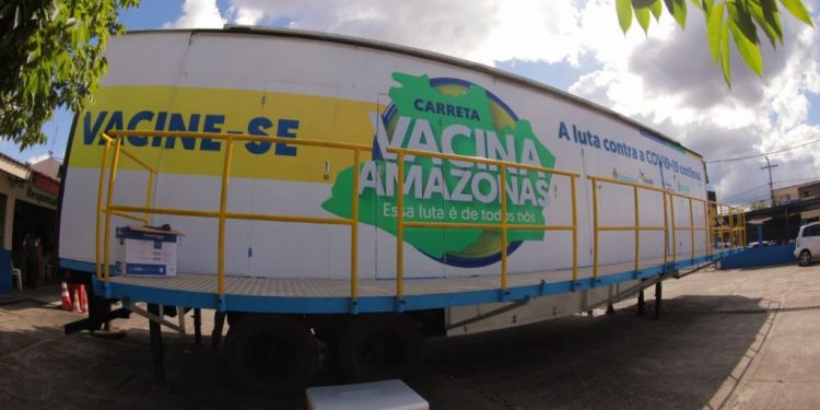 Carreta Vacina Amazonas atende no bairro Nova Vitória até a próxima sexta em Manaus