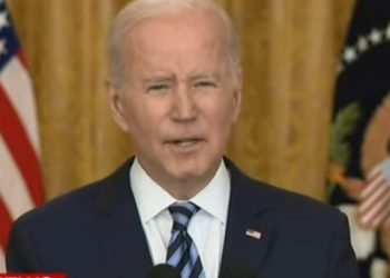 Putin começou a guerra, agora ele e o país sofrerão as consequências, diz Biden