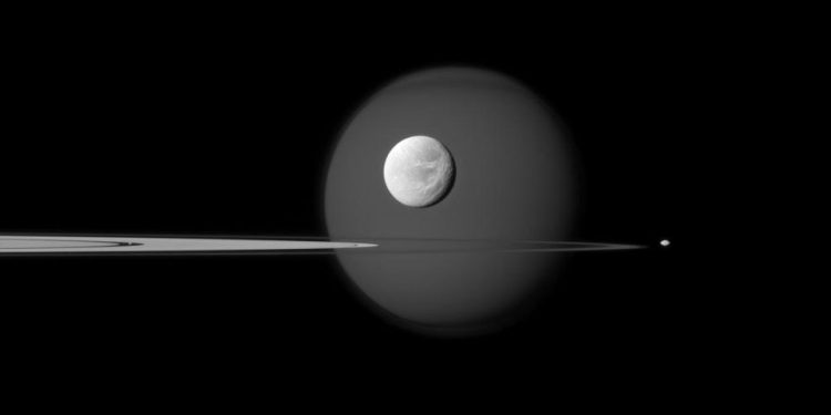 Veja qual foto do Universo a Nasa registrou no dia do seu nascimento