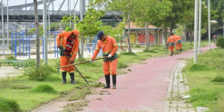 Centro de Manaus terá grande ação de limpeza este mês