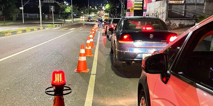 Mais de 90 motoristas são flagrados embriagados no feriado de Carnaval em Manaus